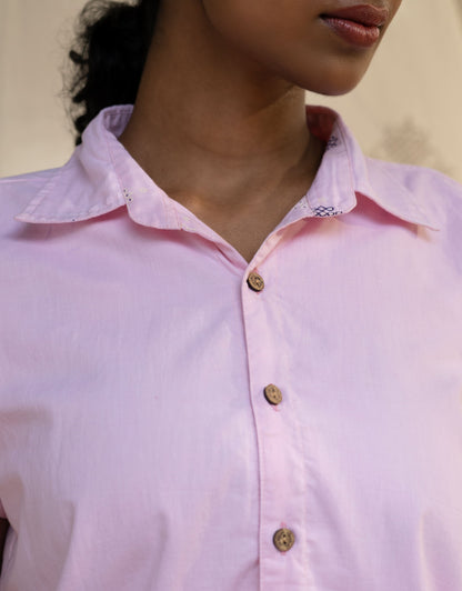 Hueloom Light Pink reversible Shirt close up view