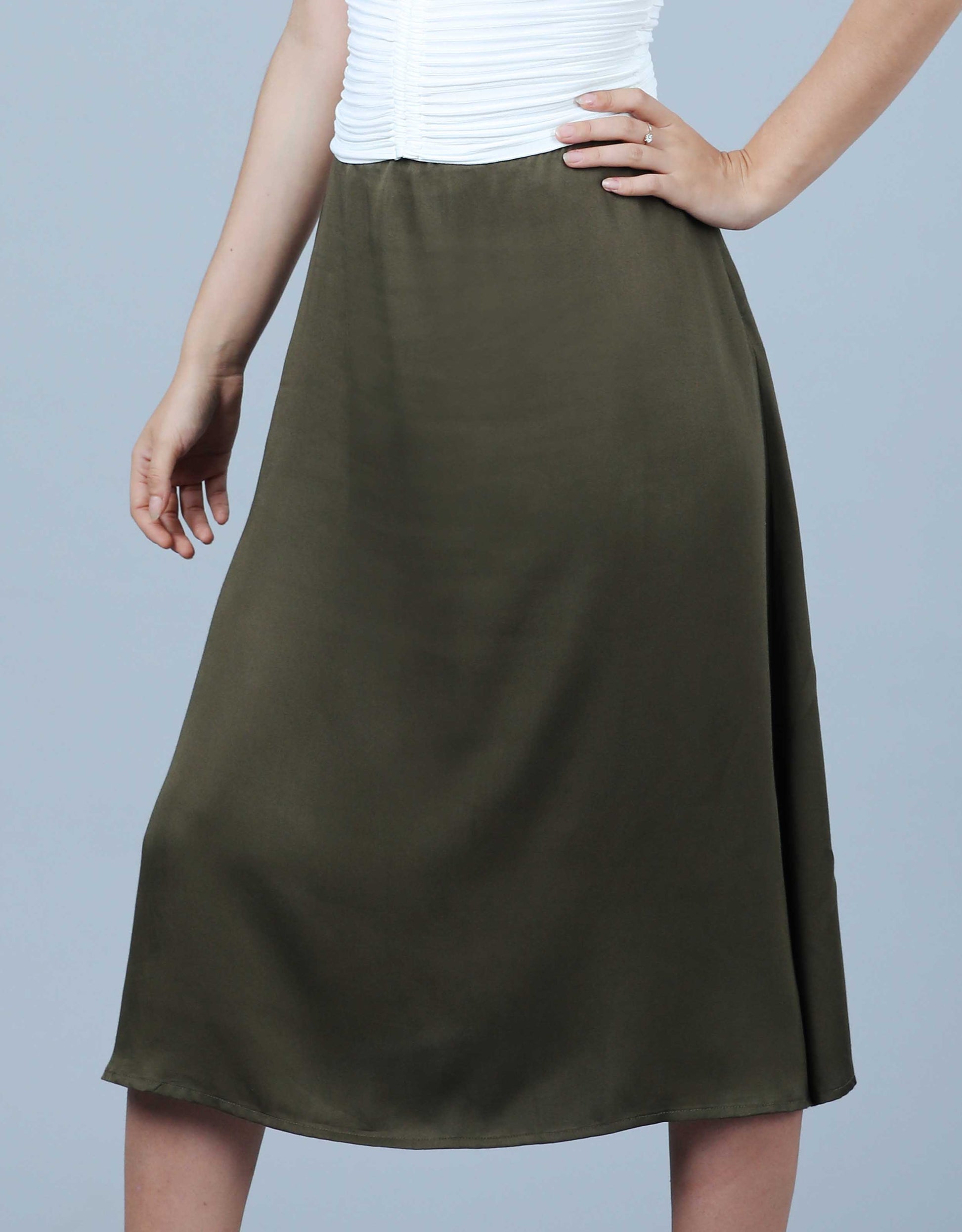 Front closeup view of Hueloom's skirt from gold 'n green capsule.