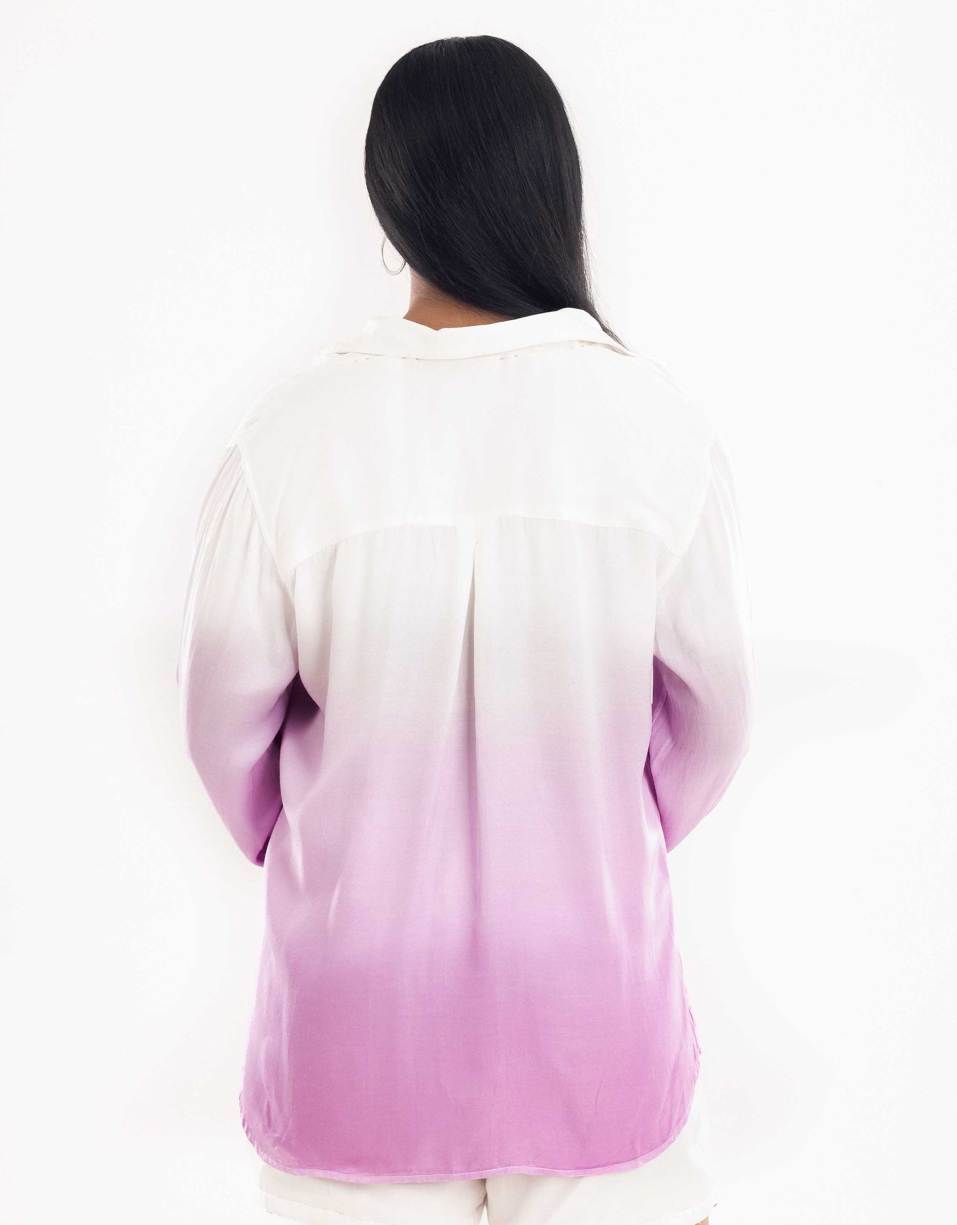 Back view display of Hueloom's Cosmopolitan capsule with oversized shirt, bandeau top and shorts in lavender.